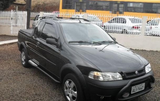 Fiat Strada gabine estendida 1.3 com ar cond e Dir Hid // otimo estado geral – 2004