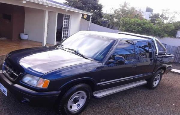 Gm – Chevrolet S10 Diesel 4×4 Gabine Dupla completa ( Equipada ) 4 Pneus novos/ baixo Km – 2000