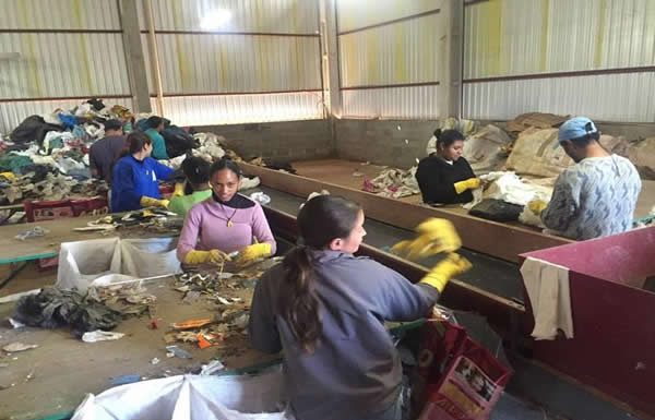 Empresa Iperplas entra em funcionamento gerando 30 empregos diretos