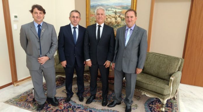 Prefeito Ademir Gheller em reunião com o presidente do Tribunal de Justiça