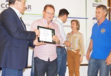 Entrega de casa populares em Clevelândia