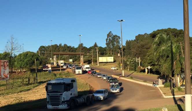 Manifestação da população clevelandense em apoio a Greve dos Caminhoneiros