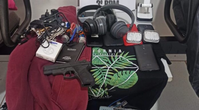 Objetos são recuperados em abordagem policial em Clevelândia