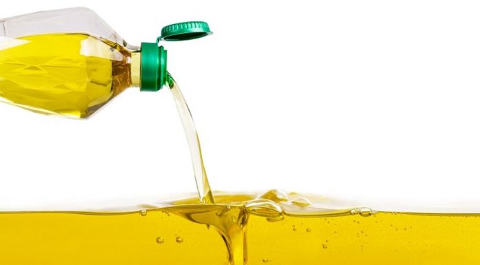 Secretaria de Meio Ambiente de Clevelândia faz coleta de óleo de cozinha usado