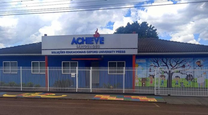 Participe da Campanha de Dia Das Mães da Achieve Languages Clevelândia!